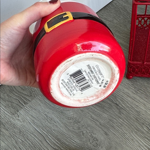 Set of 4 Christmas Decor Items - Picture 10 of 11